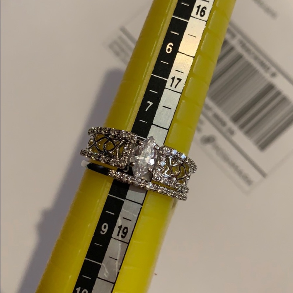 0.50ct Marquis Engagement Ring 2pc set - Picture 9 of 12
